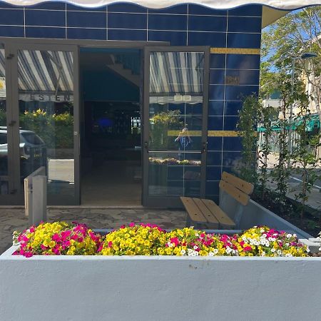 Hotel Estense Rimini Eksteriør billede