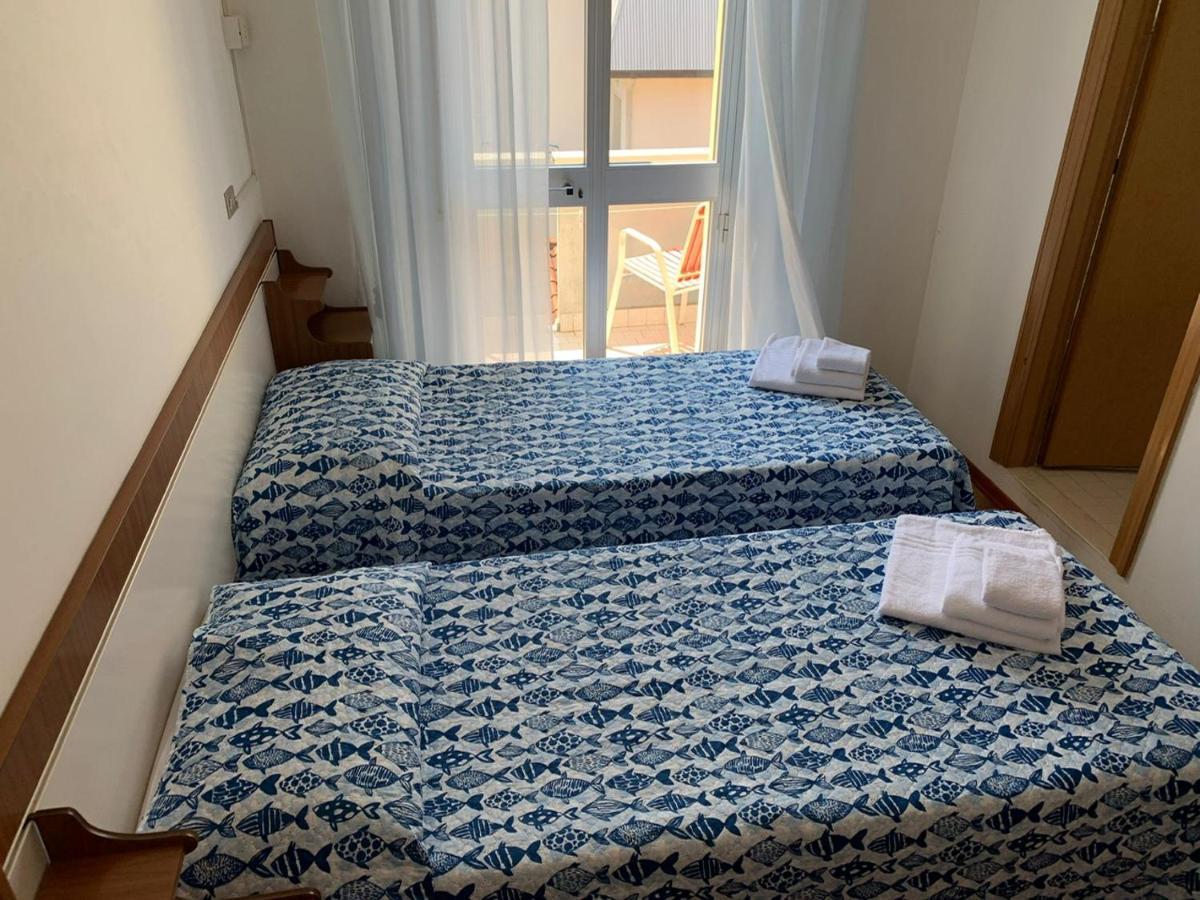 Hotel Estense Rimini Eksteriør billede