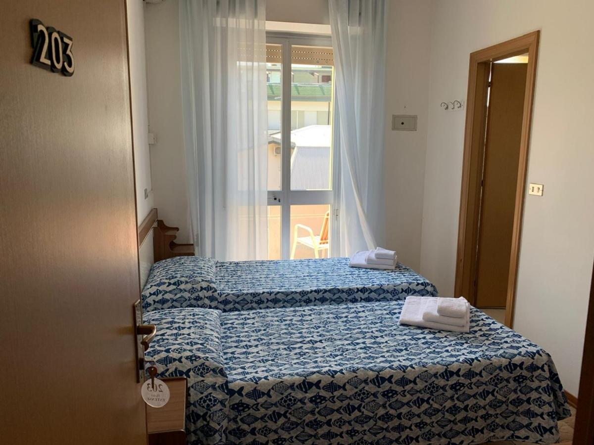 Hotel Estense Rimini Eksteriør billede