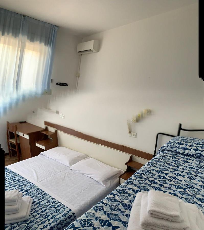 Hotel Estense Rimini Eksteriør billede